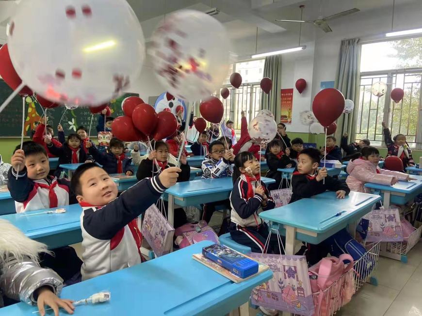 火力全开向未来演讲,虎力全开向未来展板