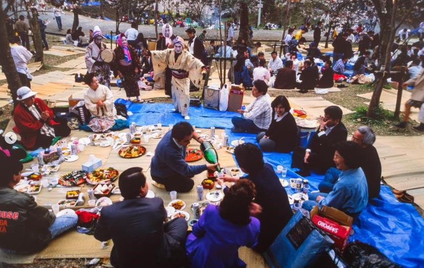 印度男子骑自行车去瑞典,印度小伙骑自行车追求瑞典女孩