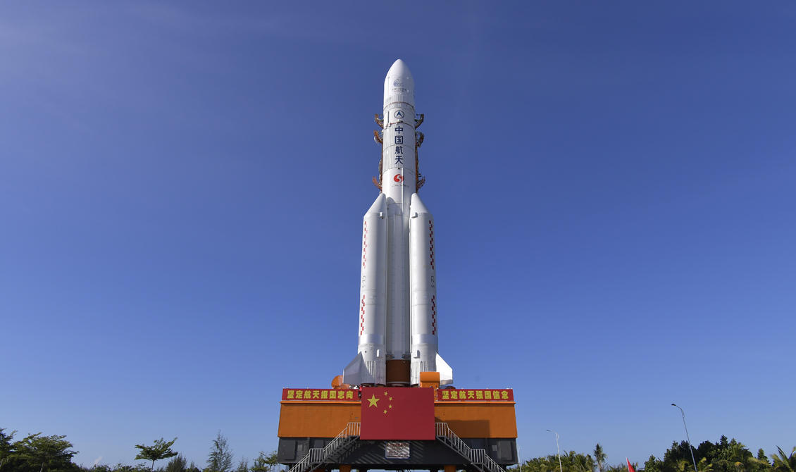 猎鹰重型火箭对比长征5,猎鹰重型运载火箭与长征五号图片