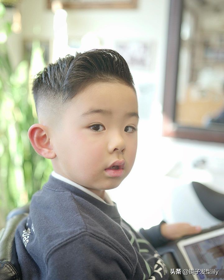 二月二龙抬头适宜的发型男孩,二月二龙抬头男生发型