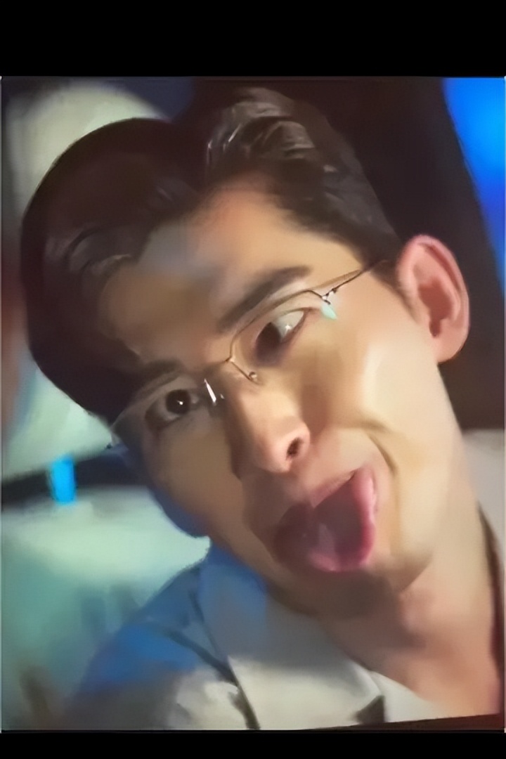 娜扎裤子惹争议,网友吐槽像“*裤内**”本人霸气回应!