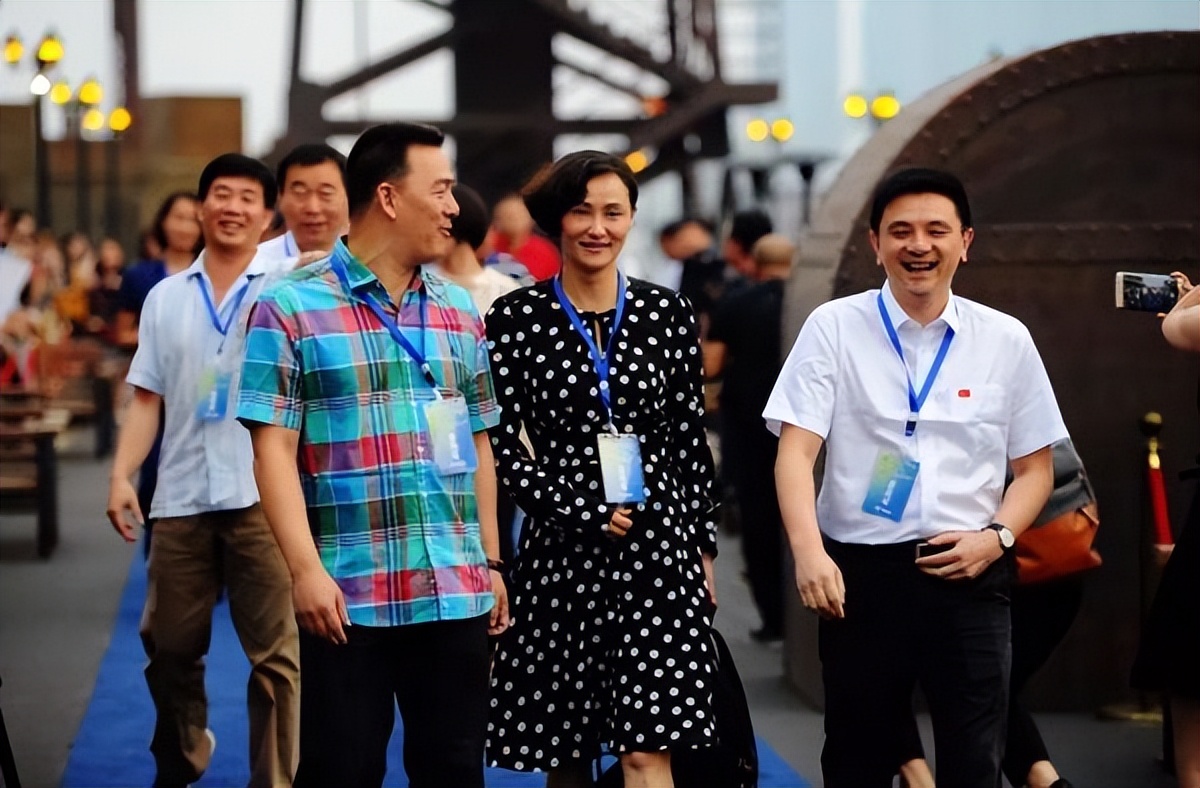 悲情“跳板王子”谭良德：3次奥运会3枚银牌，婚后人生也动荡坎坷