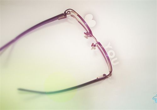 别人觉得你备胎无数你却孤独,备胎无数感情不断以为自己很迷人