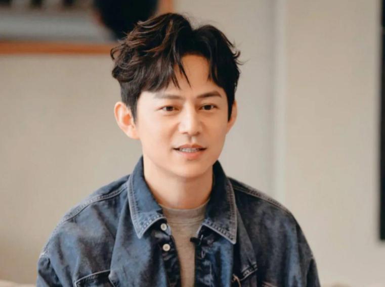 男生多少岁颜值定型,男生在几岁身高定型