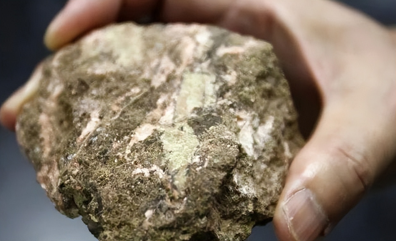 老美懵圈了？本想绕道中国进口*土稀**，却被告知仍需经我国同意