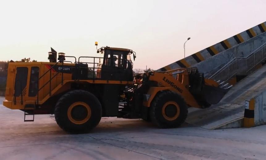 巨型装载机第一名,国产最大吨位轮式装载机