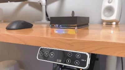 游戏桌面大改造,一个简单的游戏桌面