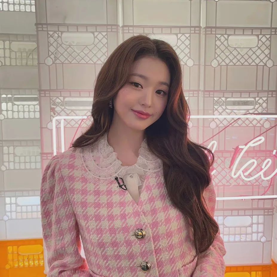 2023年最流行的是什么刘海,2020年最显脸小的刘海