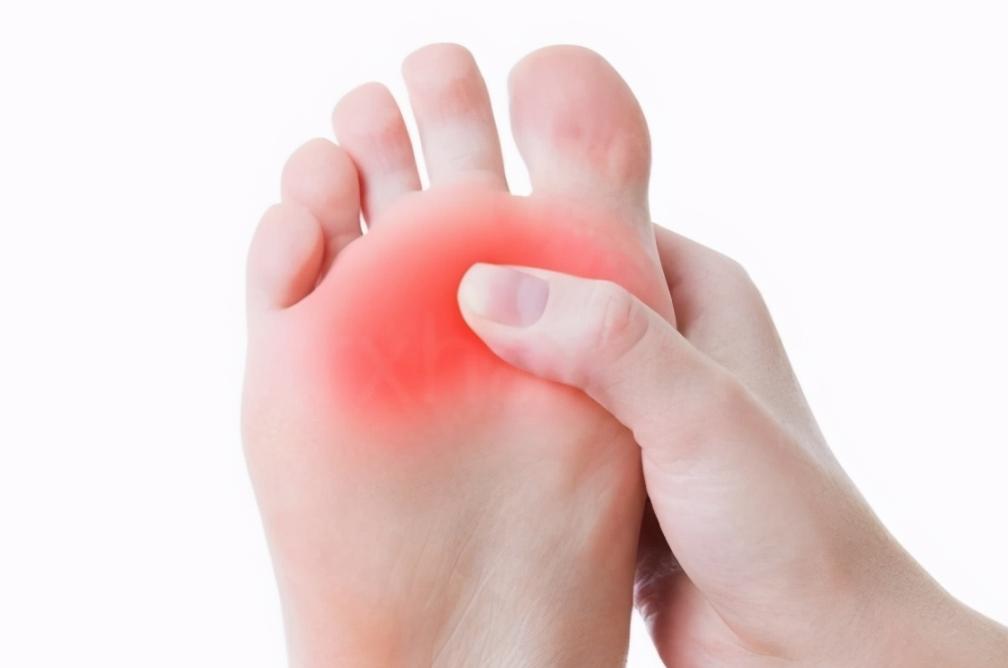 中老年人出现脚底板疼,老年人脚底板疼是什么原因