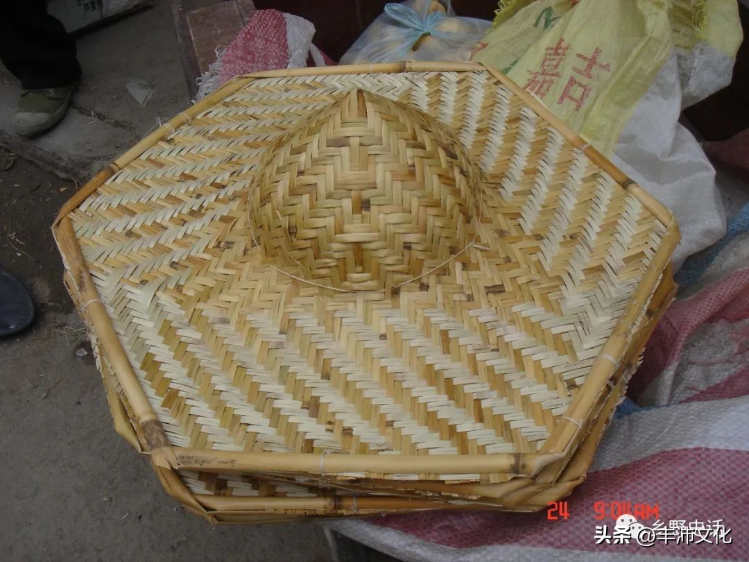 《穿越乡野时空》穿着（4-2）：尿素袋争做衣服的艰难岁月