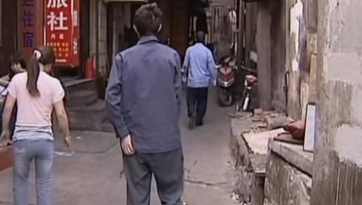 24岁小伙子被怪病缠身15年,24岁小伙被怪病缠身十五年