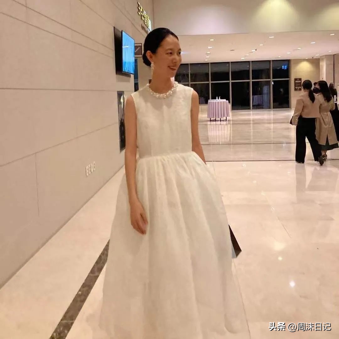 一生一条珍珠项链年轻时髦,女人一生必须要有条珍珠项链