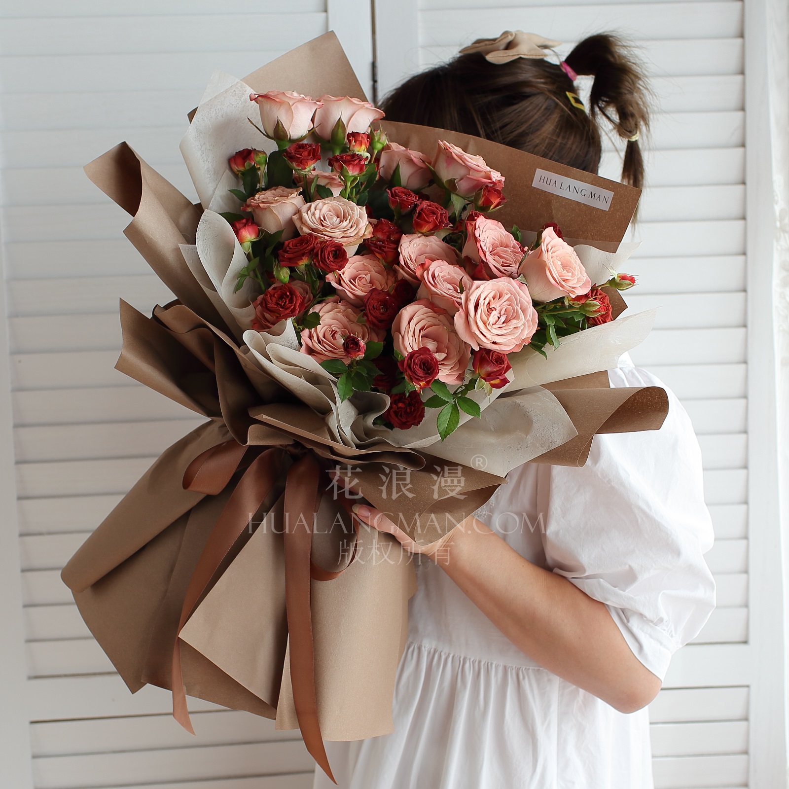 送花会让女生尴尬吗？如何避免送花的尴尬？