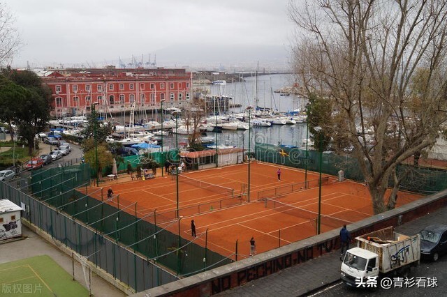 从赫维查·克瓦拉茨赫利亚的故事，我们能得到什么启示