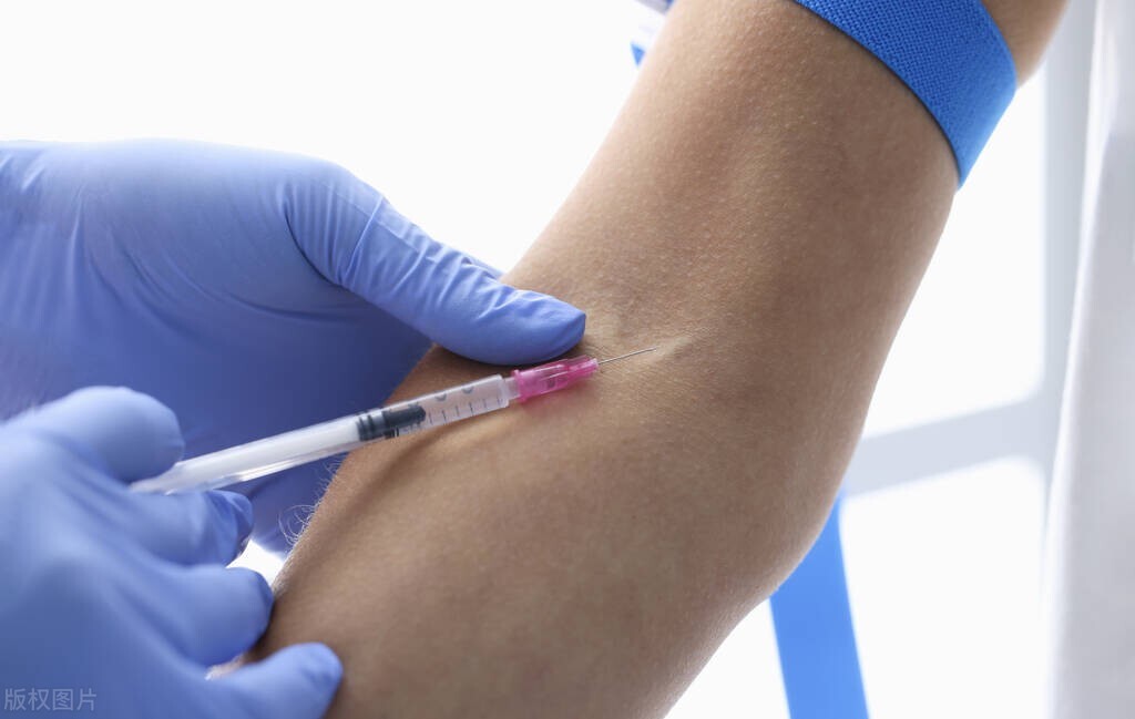 老年人打吊针补充能量,老年人打疏通血管针一年两次好吗