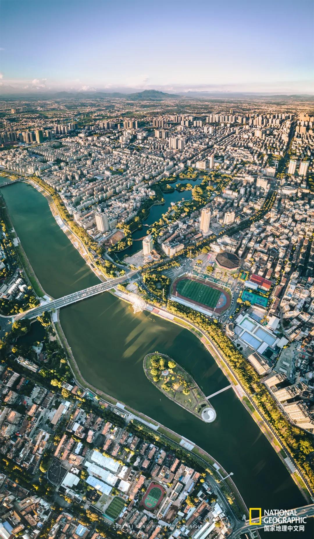 国家地理中文网英文,国家地理中文网在哪里