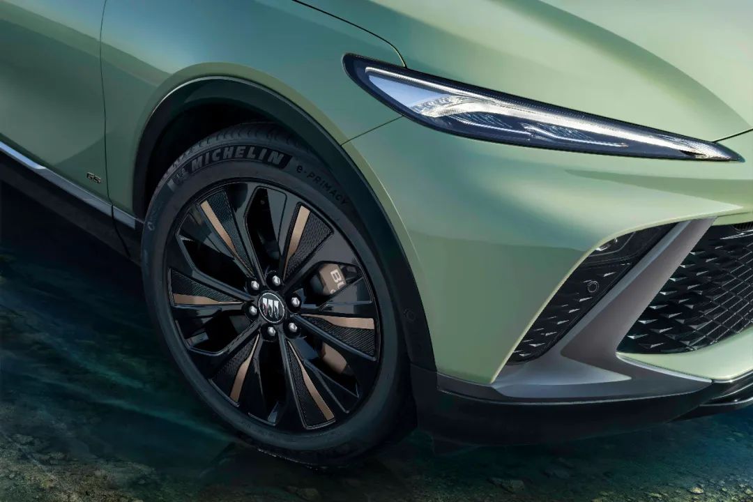 颜值很能打的车,颜值性能实用性并存的d级车推荐