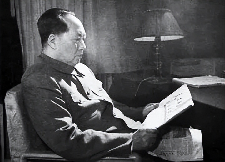 俄乌冲突给我们的警醒，千万不要相信美国，毛主席70年前就已看透