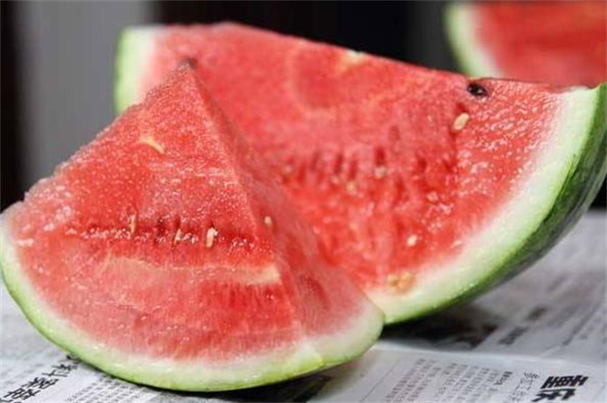 如何辨别西瓜熟没熟,如何分辨西瓜熟没熟