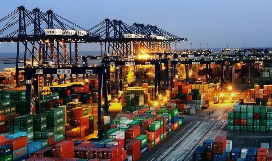 帮美国打芯片战，韩国自作自受吞下苦果，165万亿产品库存没人要