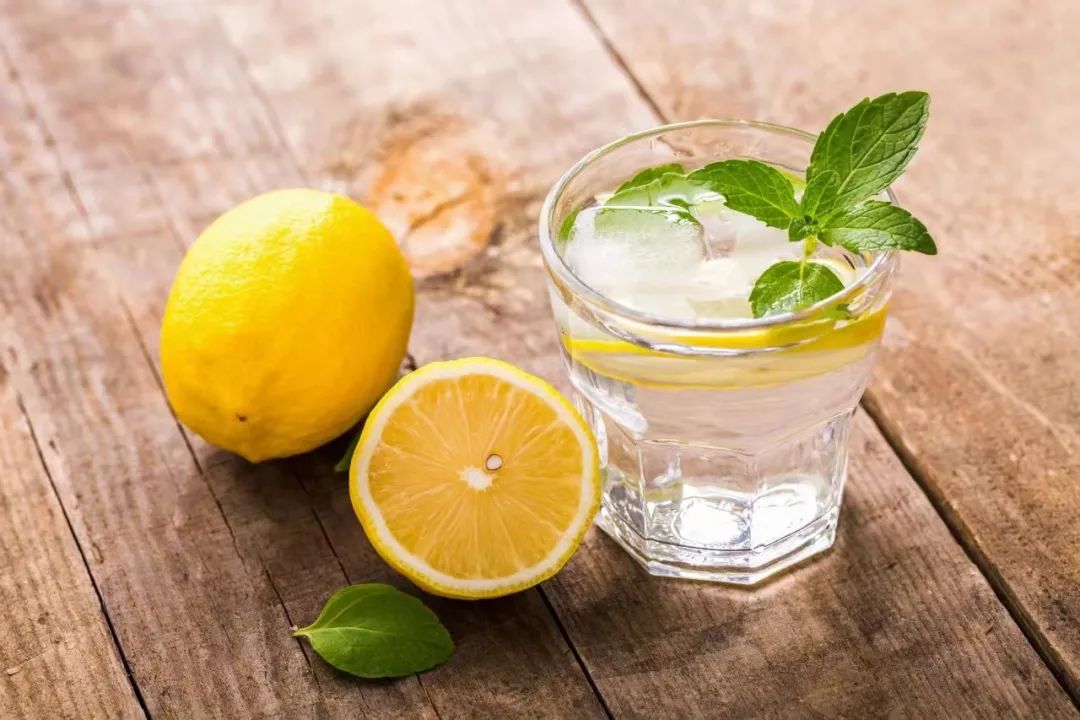 75岁老人抗击肺癌,80岁老人抗癌症