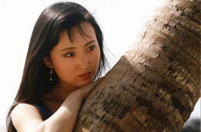 从身家过亿到剃发为尼，最终香消玉殒，她的遗言却字字珠玑