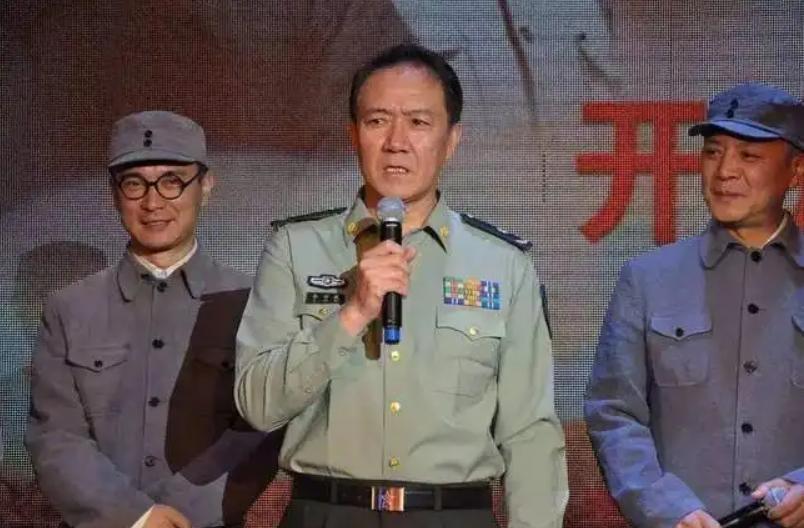 十大公认的硬汉男明星,最爷们明星