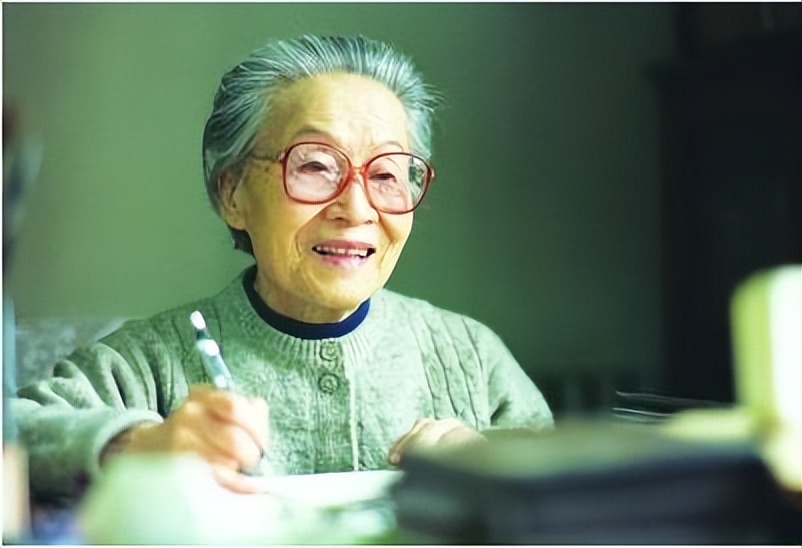 杨绛快乐总是夹杂着烦恼,杨绛人间不会有单纯的快乐