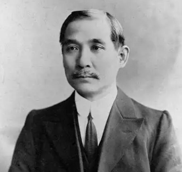 48年一国军军官被下令枪决，行刑前他拒绝下跪，高呼：毛主席万岁