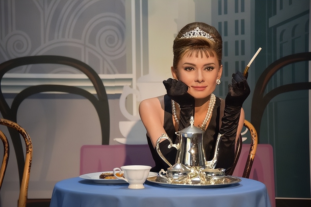 赫本经典复古造型,众明星模仿奥黛丽赫本谁更还原