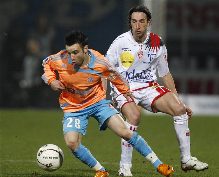 雄狮怒吼片段,雄狮吼叫穿透力