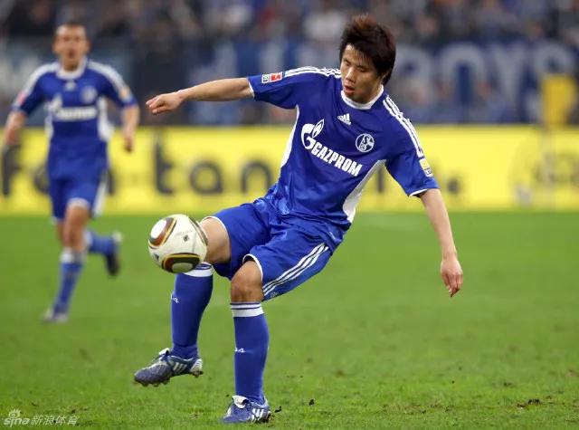 刘若钒梅西式进球,西甲加的斯邀刘若钒加盟