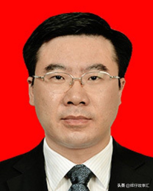 现任上海市市长和副书记,建国后历任上海市市长和市委书记