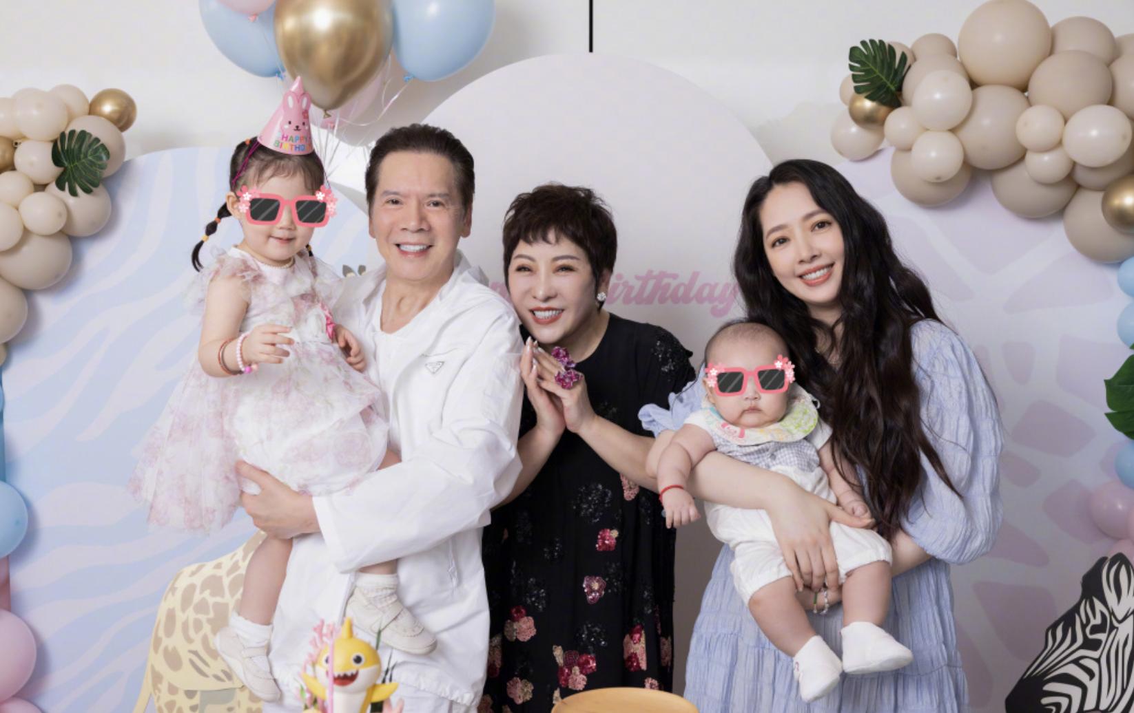 向太事业版图扩张，前往杭州买地盖房子做生意，亲自参与品牌设计