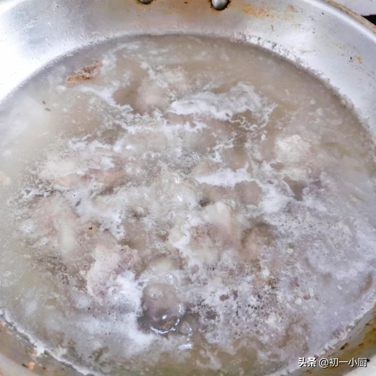 立秋以后少吃二瓜多食六白,立秋忌食二瓜