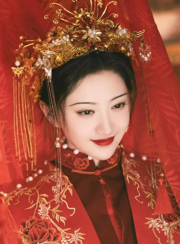 从“万人唾”的郑爽，到张庭夫妇，明星割韭菜的方式越来越丑陋