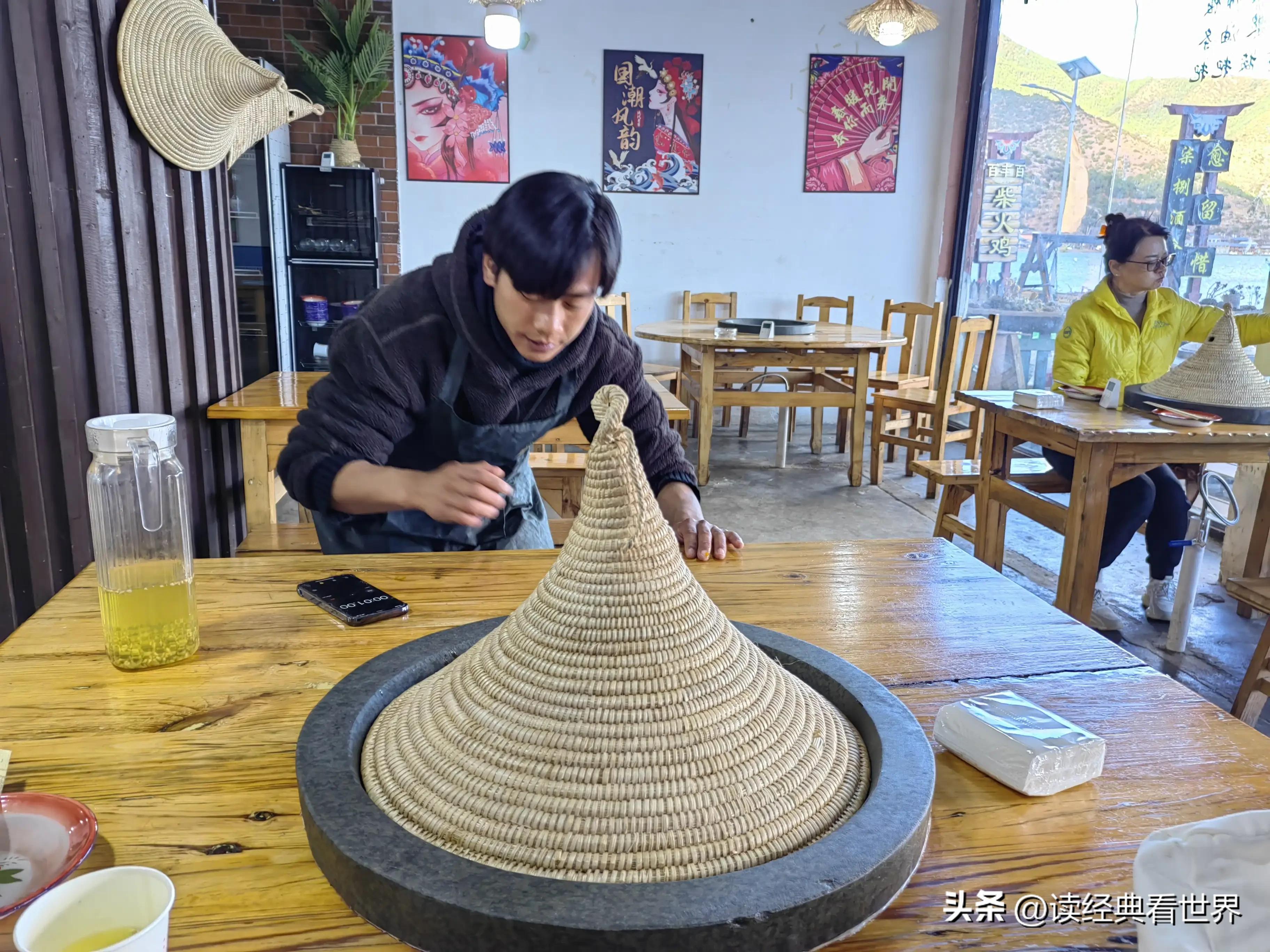 泸沽湖蒸汽石锅鱼品种,泸沽湖的蒸汽石锅鱼