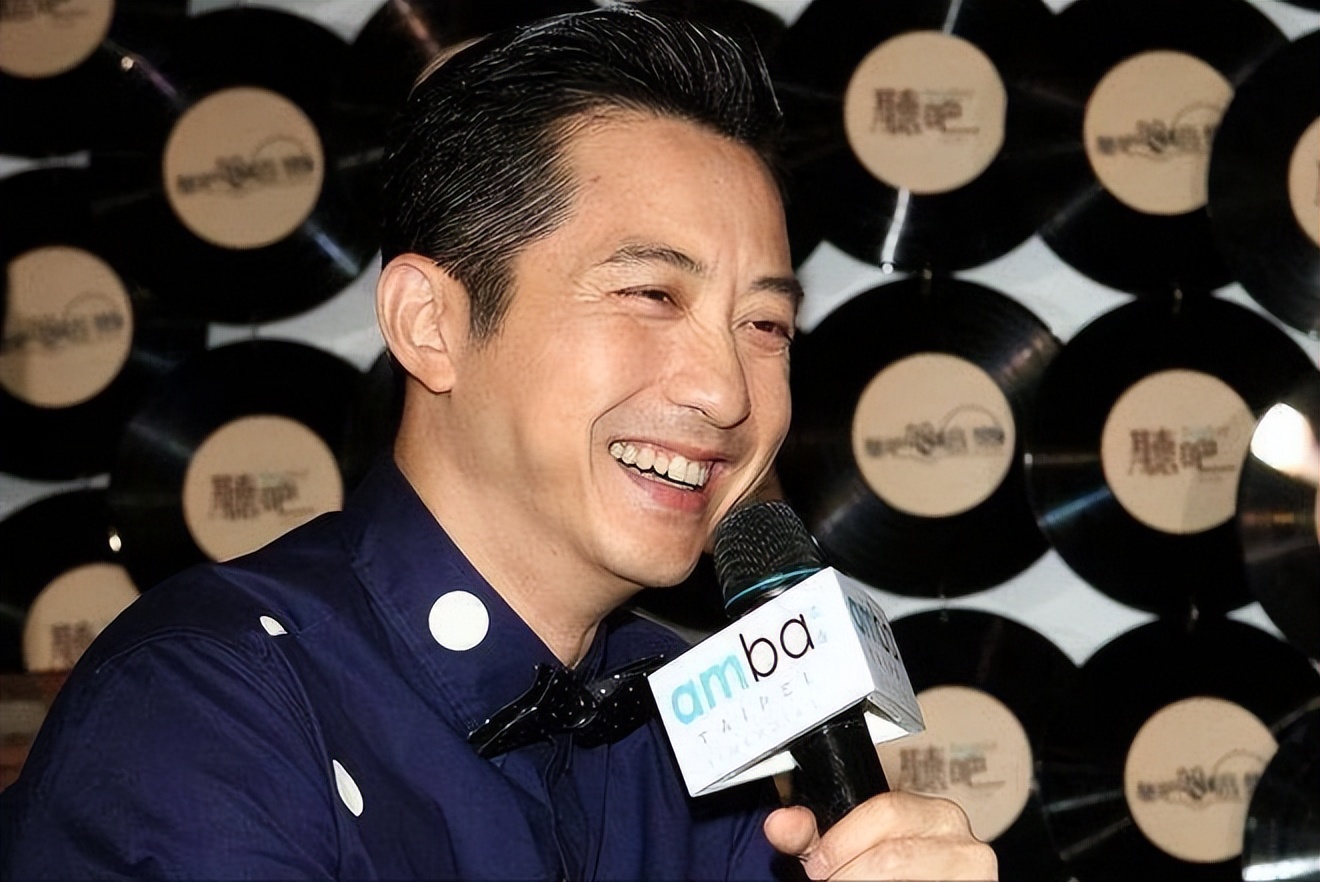 庾澄庆儿子与奶奶关系,庾澄庆儿子小时候