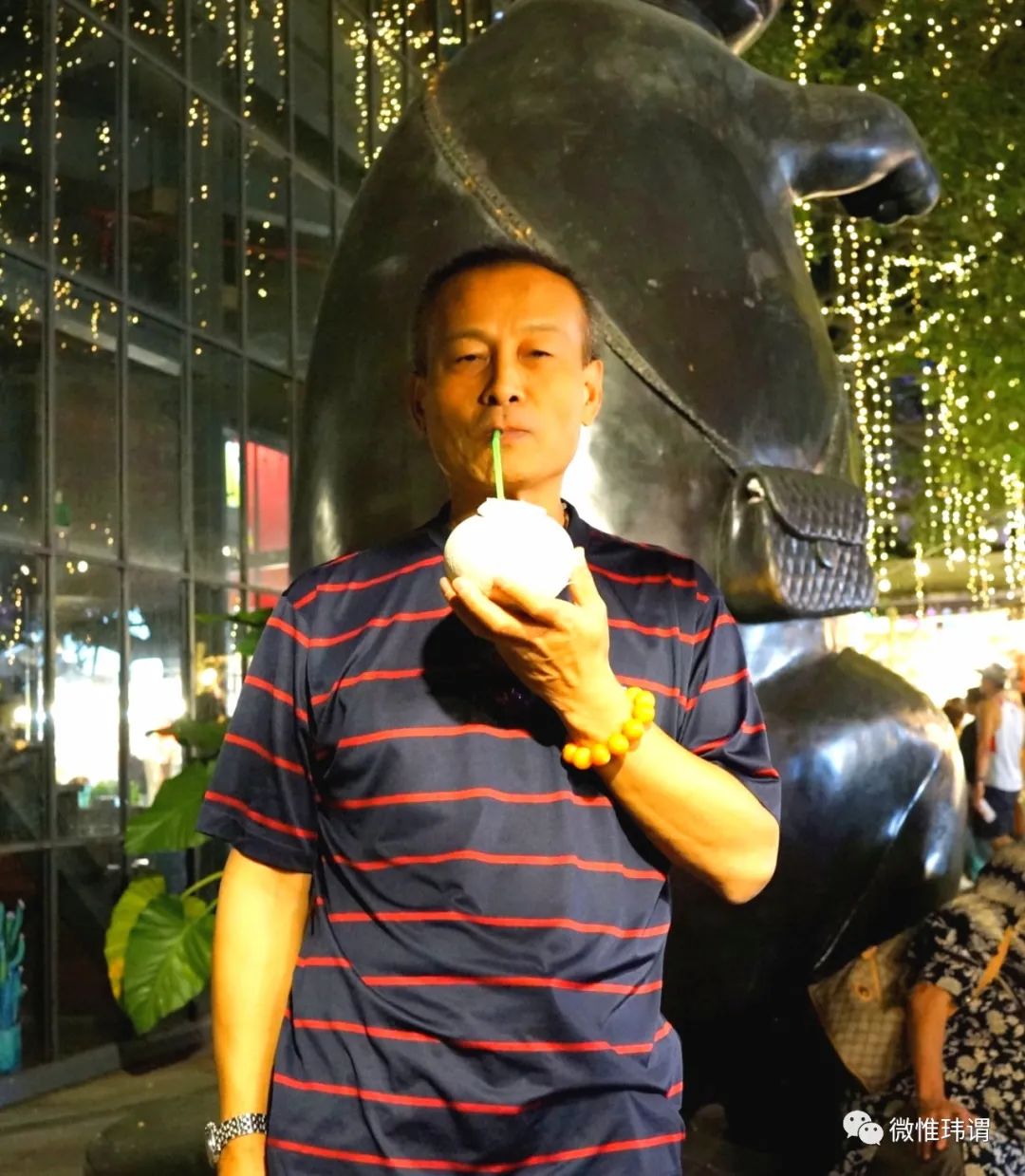 一件t恤衫,一件t恤长袖