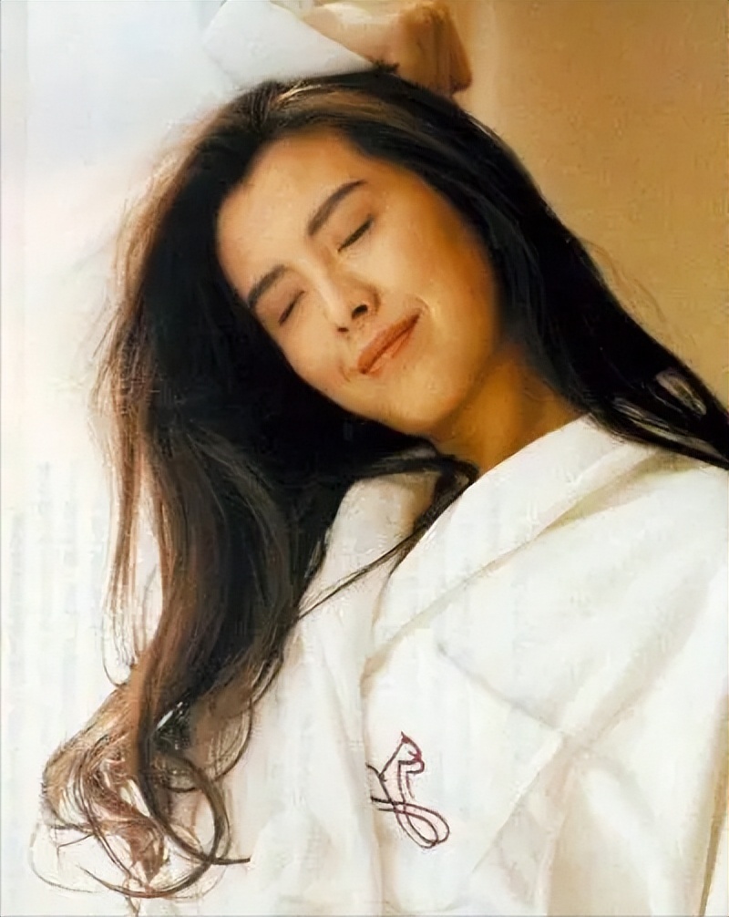 王祖贤为何在加拿大隐居原因揭秘,无儿无女晚年生活的电影