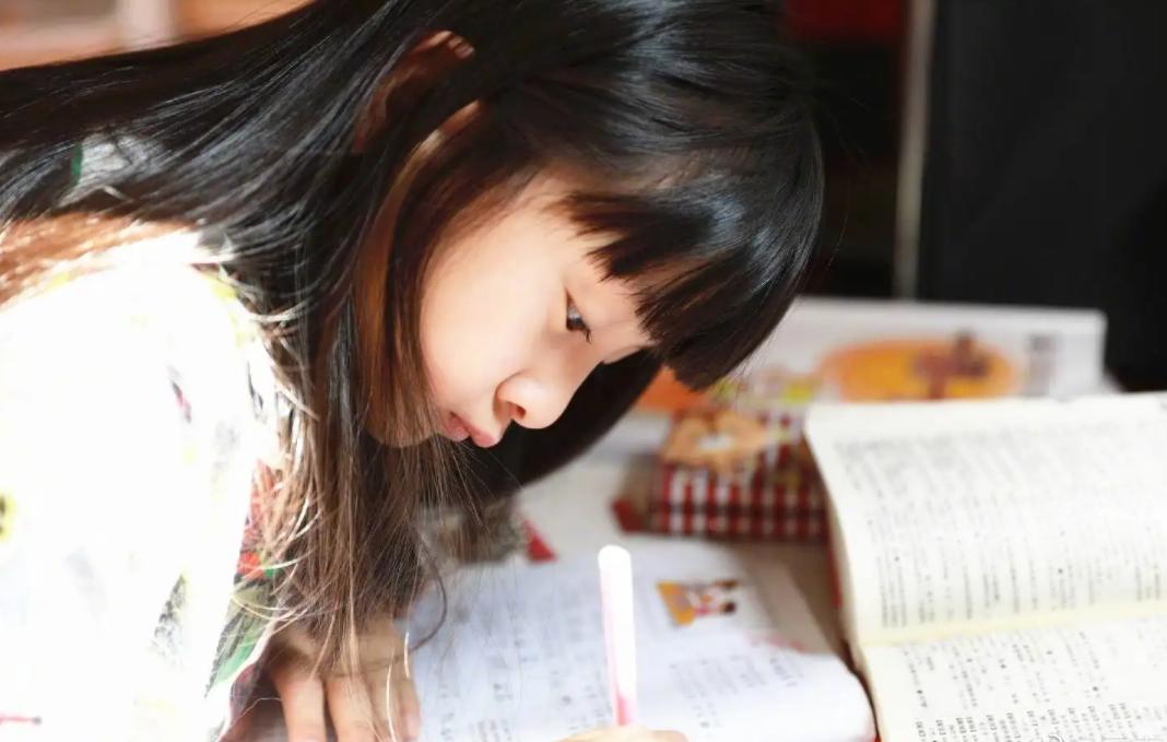 儿子写作业就上厕所,儿子一写作业就要上厕所