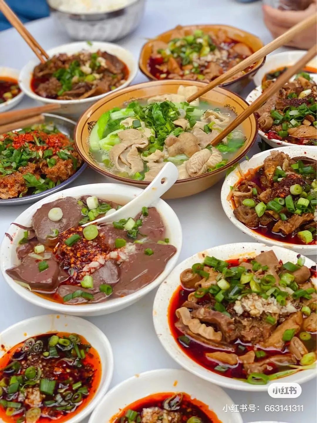 乐山30家苍蝇馆子，我不允许你还没吃过！