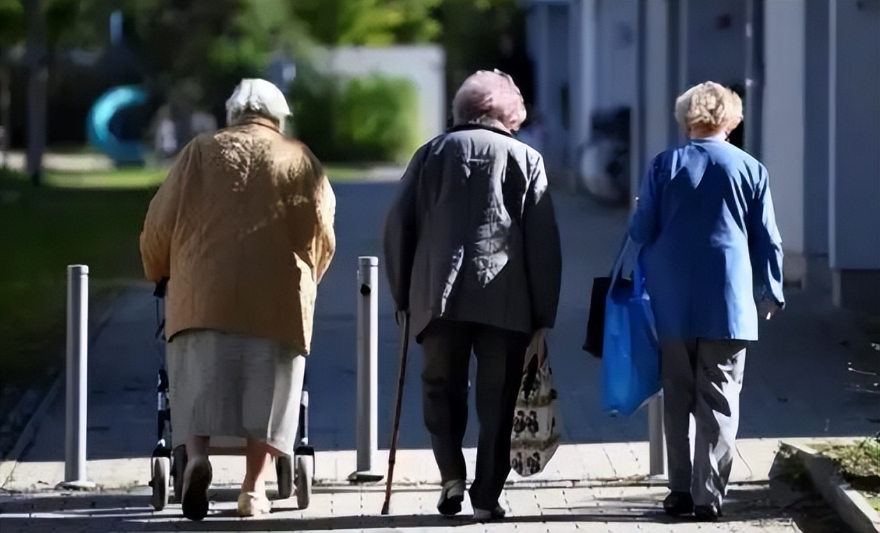 巴西足球强国,巴西为什么要成为超级强国