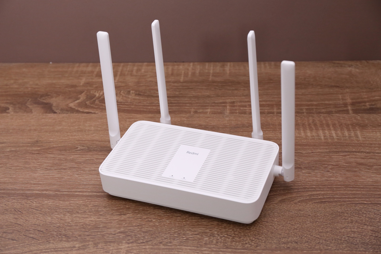 路由器在客厅卧室信号满格网速慢,路由器wifi信号满格上不了网