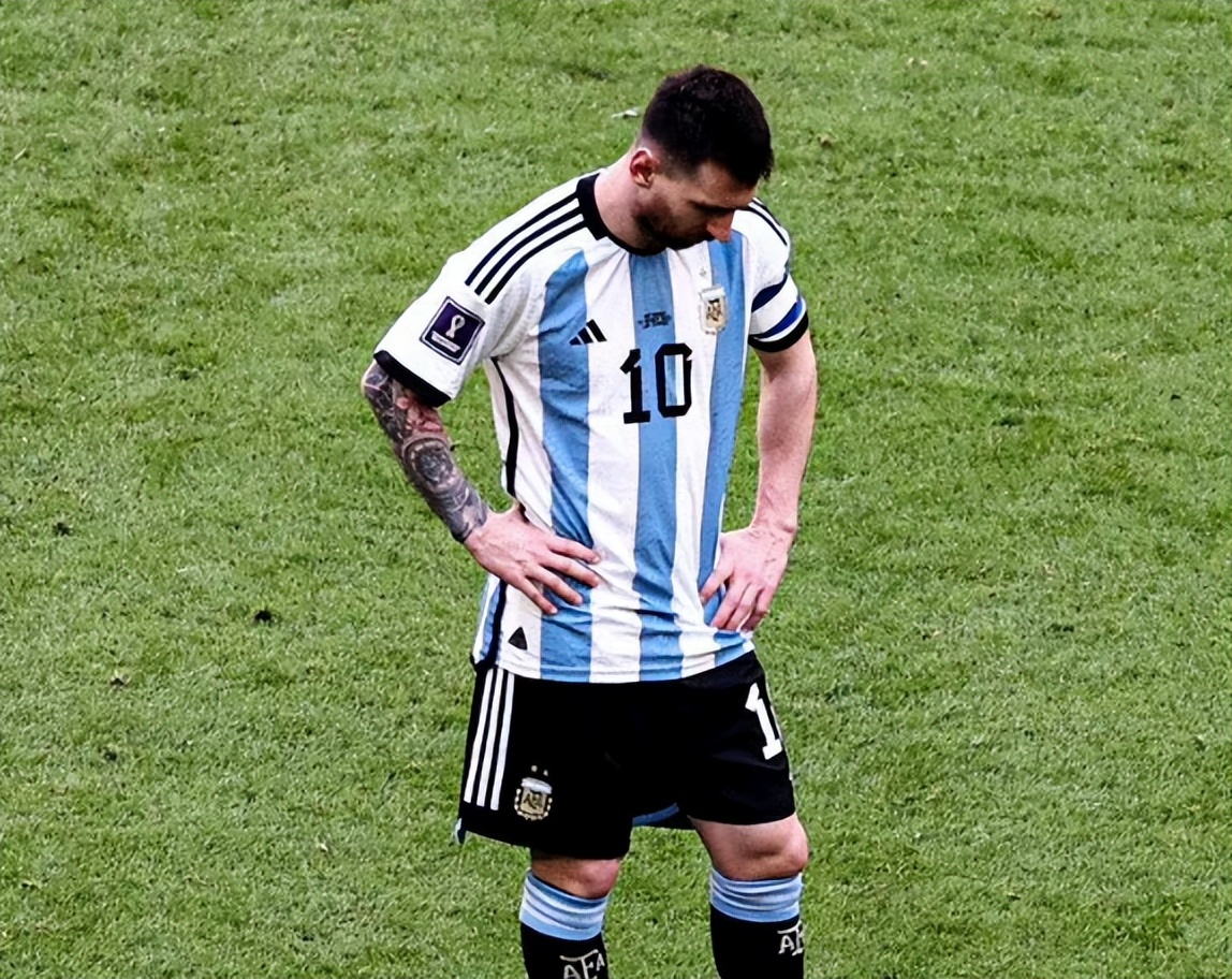 梅西c罗点球成功率对比,c罗一场比赛8个越位