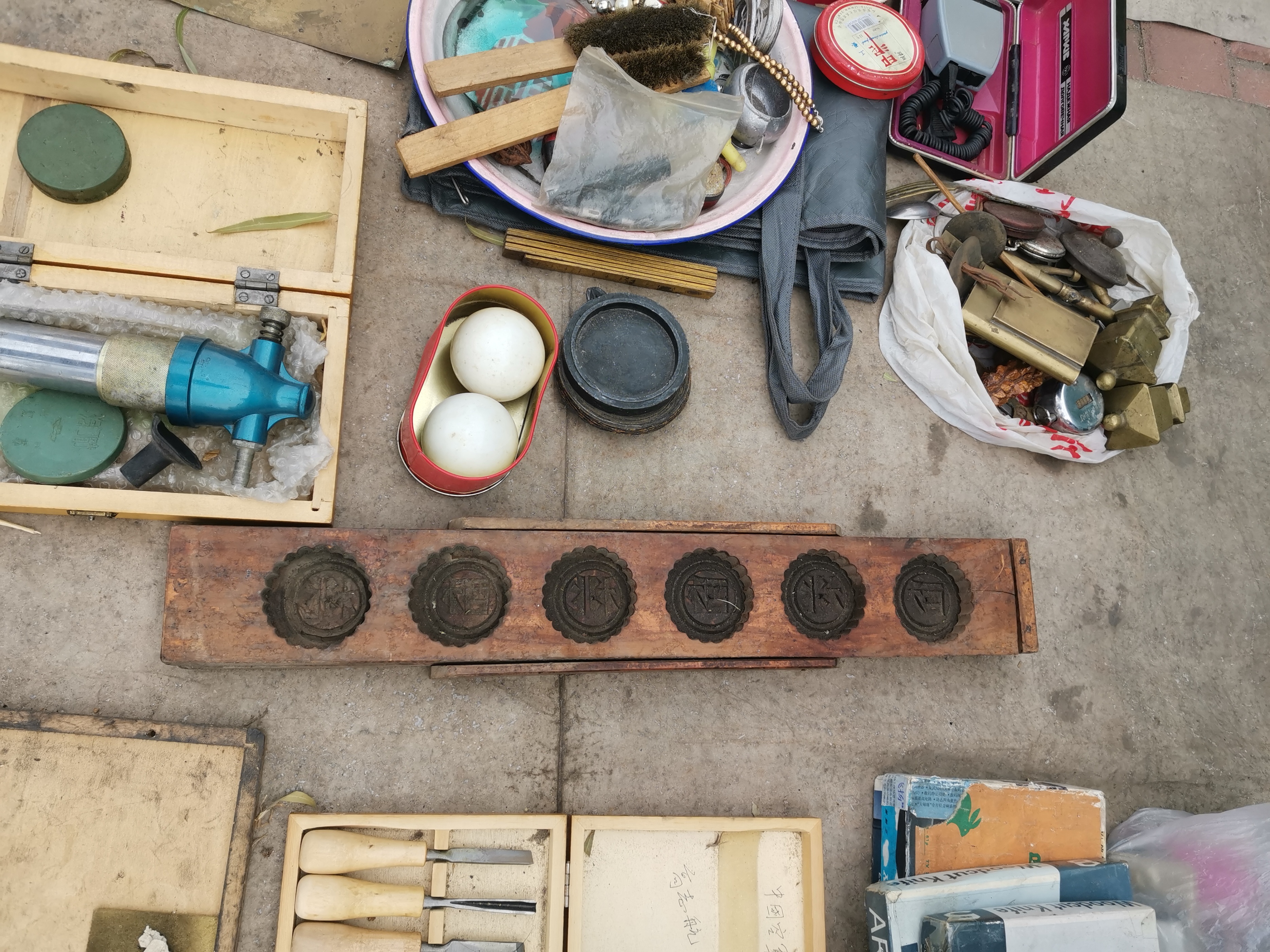 闲逛二手旧货市场,哈尔滨鬼市和旧货市场大全