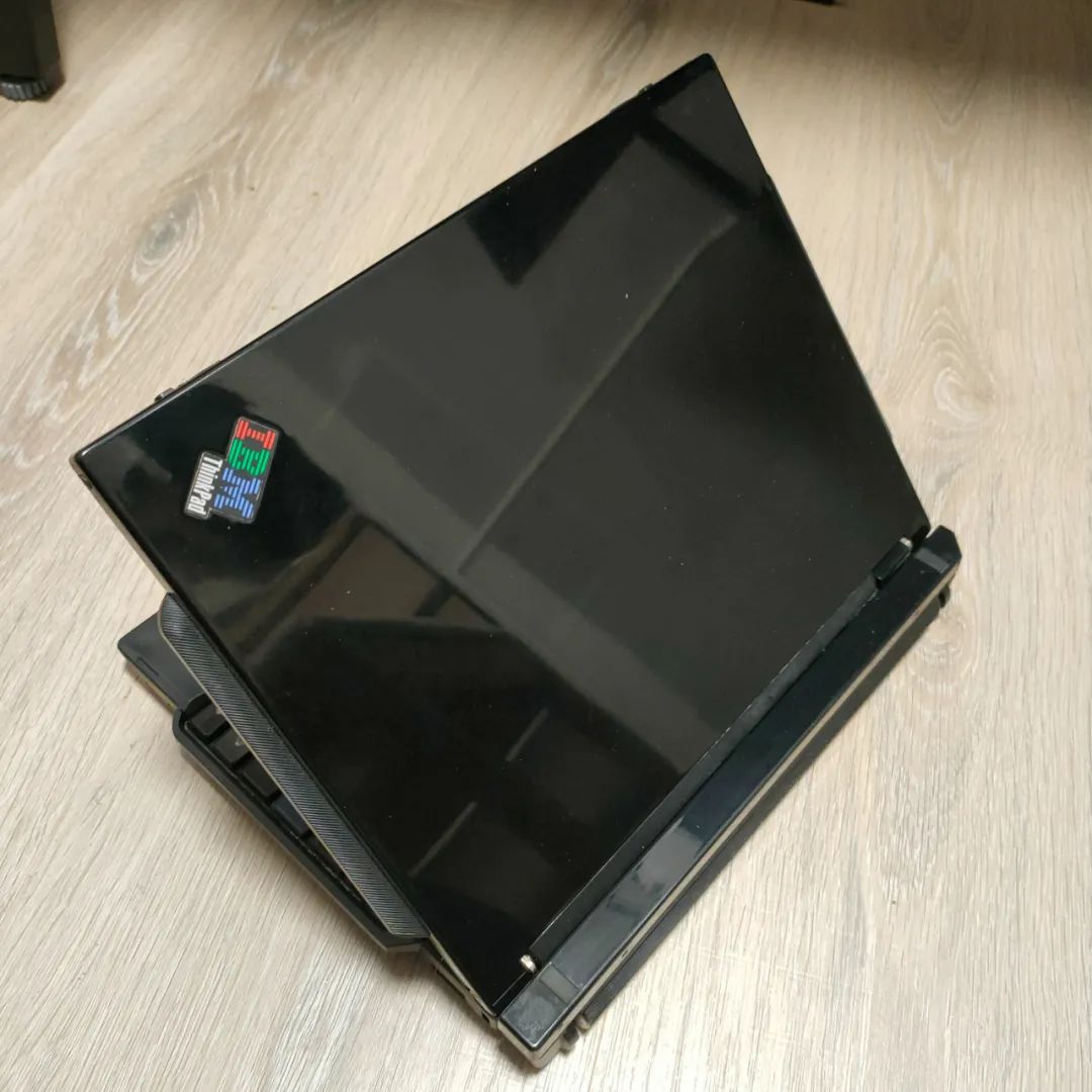 thinkpad20周年款,thinkpad30周年