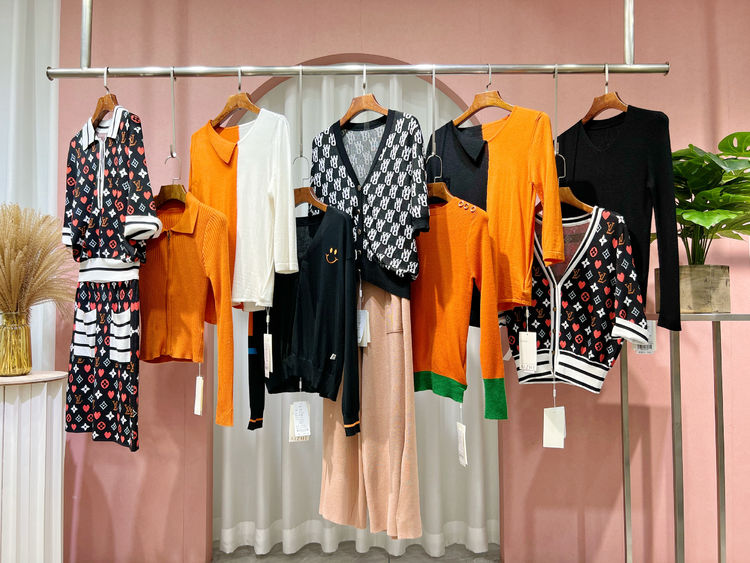 鑹惧摬澶х爜濂宠绌挎惌,鑹惧摬濂宠2017鏂版鍐