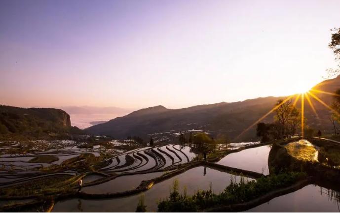 为什么云南旅游持续火爆,为什么旅游首选云南旅游