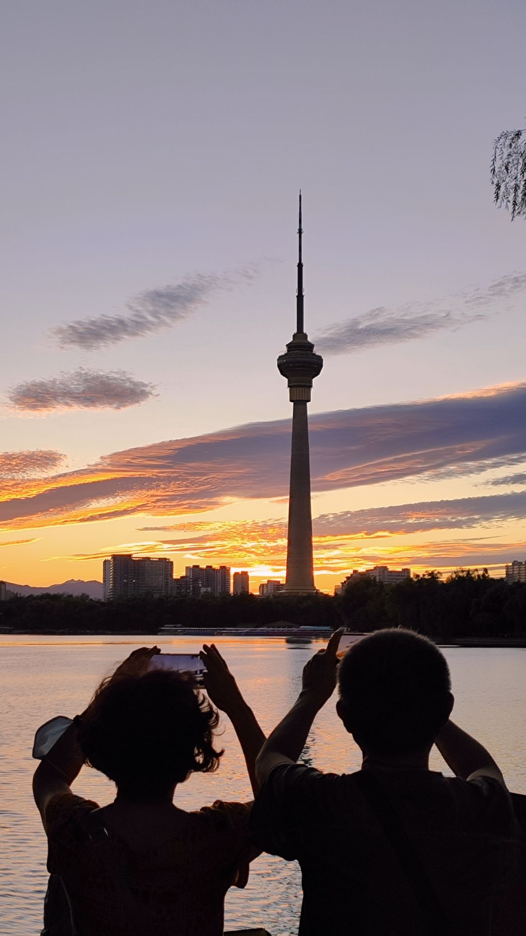 2022年这些瞬间温暖了我们,2022年的一切回顾